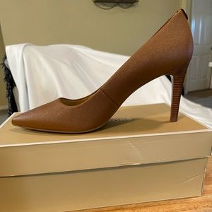Michael Kors Dorothy Flex Pump